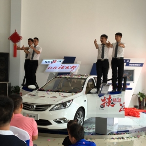 ����տ �ݾ��ʡ����L(zh��ng)�����݄�(d��ng)��ɫ�^(q��)����������