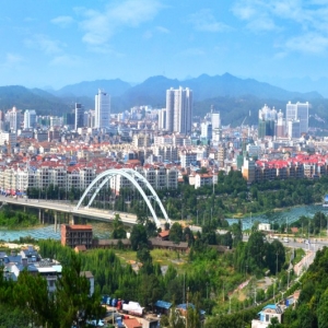 �V��ح���R�^�е�Óؚ���£����M��ɫ����ӌ�����