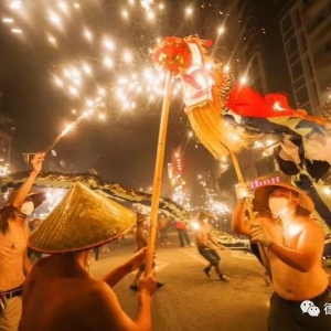 �±��t���Ļ����ι�(ji��)�_(k��i)ʼ�ˣ���������ʢ�缴����������