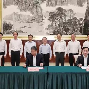 ��ɫ�������c�����Ƽ����F��������f(xi��)�h