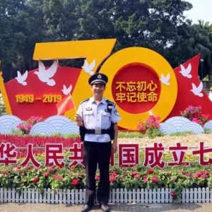 �^�M(j��n)70�����������һ�������������񾯵Ĉ�(ji��n)��