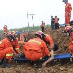 ��ɫһ�ڽ����ذl(f��)��������4�˱�����3�˲������y