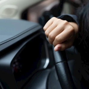 �����{܇���M(f��i)�ӎ�ͬ�»ؼ� �Y(ji��)����܇���r��90�f